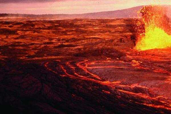 火山爆发梦境中的隐含警示与启示