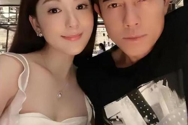 爱情命中注定？郭富城方媛喜结连理，揭秘命中姻缘！
