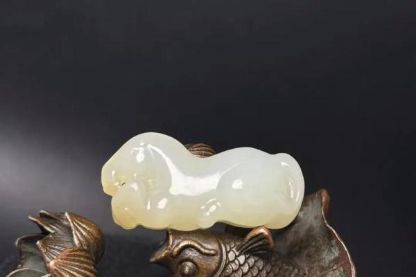 马冰：冰清玉洁，马到成功，冰马交融，运势璀璨如星