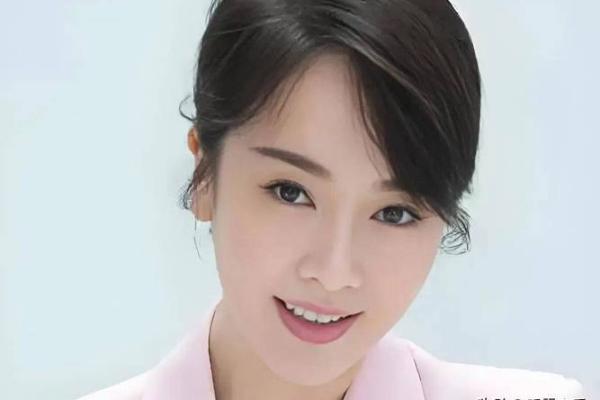 老实女孩的福相：面容透露出纯真与善良之美