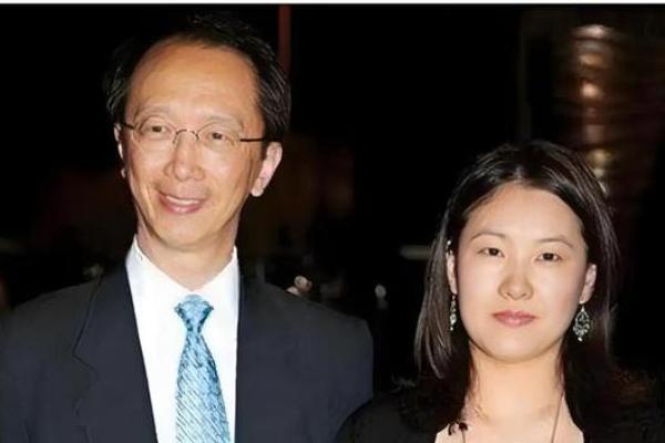 伏明霞面相：揭秘奥运冠军的贵气与智慧