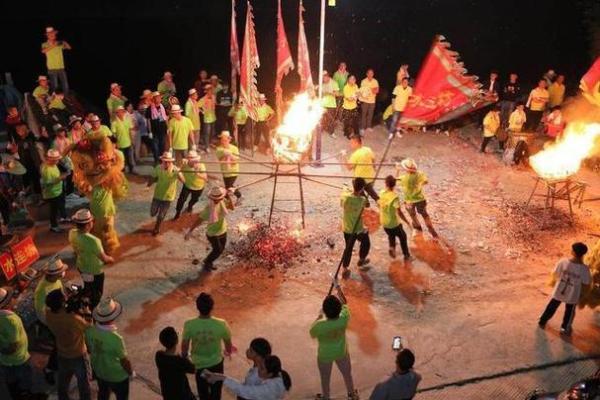 深入了解广东的民俗风情与节庆传统