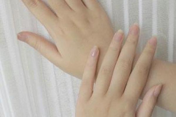 手相奥秘，指甲宽度透露惊人秘密