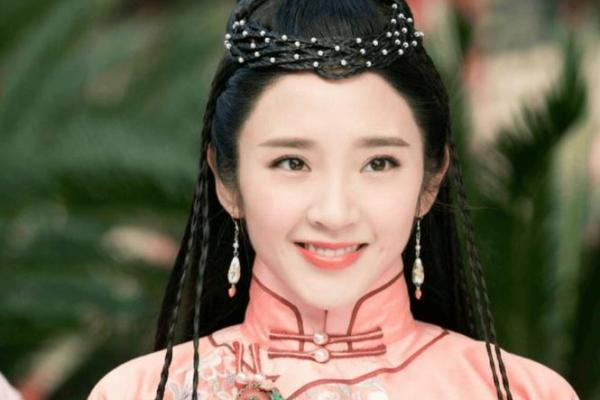 天赋异禀，玉痣成就传奇美人传奇