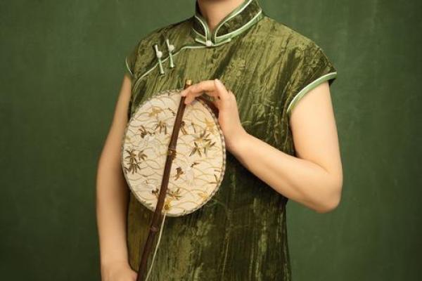 母亲节里的传统韵味：传承与创新