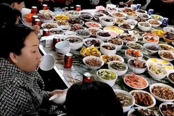 爆款团圆夜，春节盛宴来袭