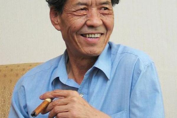 周艺：艺术人生，周而复始，运势璀璨如星
