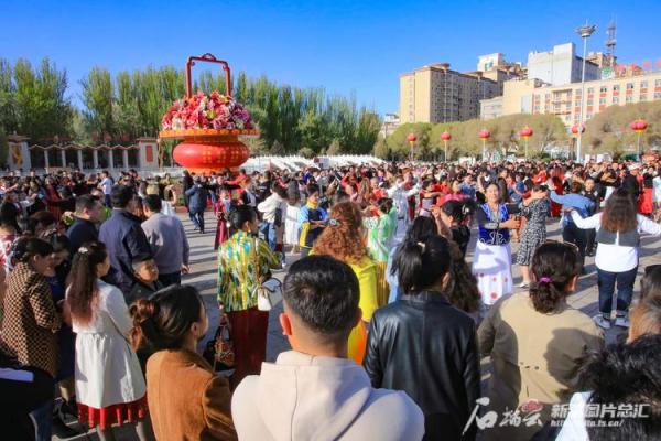阿拉伯风情浓，节日庆典共欢歌