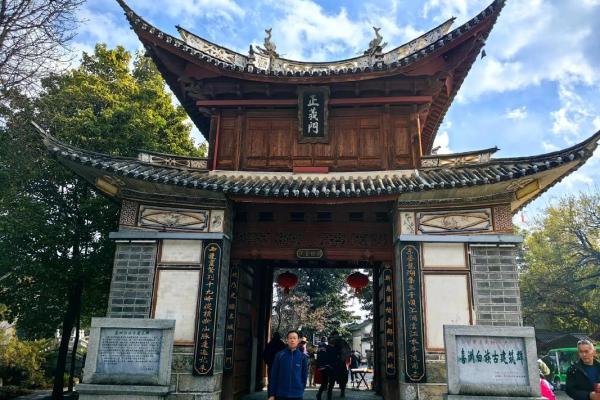 探寻白族传统建筑背后的文化内涵