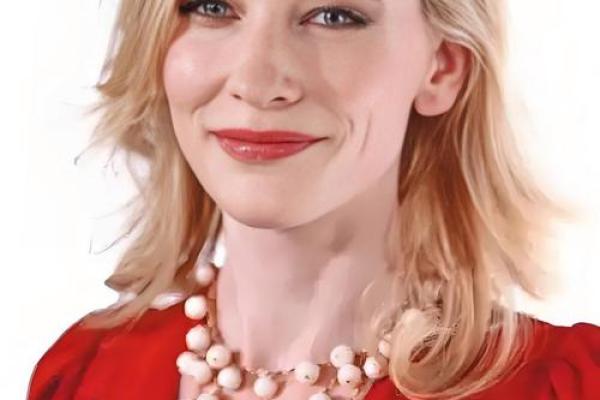 面容如画，美人尖彰显非凡气度