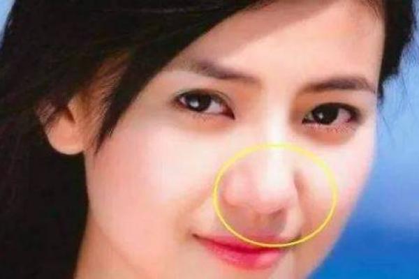 面相揭秘：偏财鼻的富贵征兆