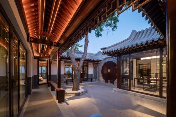 探索历史建筑中的风水布局与空间设计