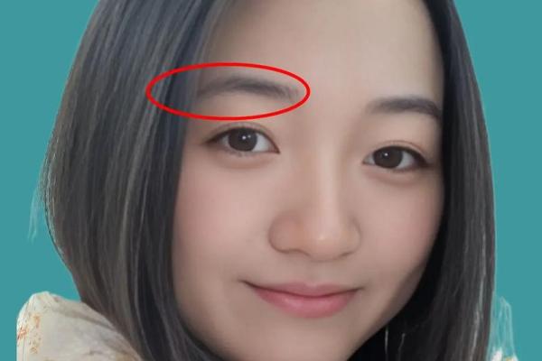 面相揭秘：女人招桃花的秘密面相特征