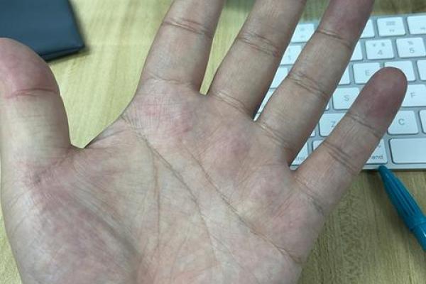 手相大师教你：一招看透命运，从此生活顺风顺水！