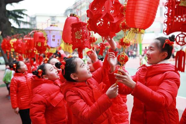 汉族春节：喜庆团圆，年味儿浓