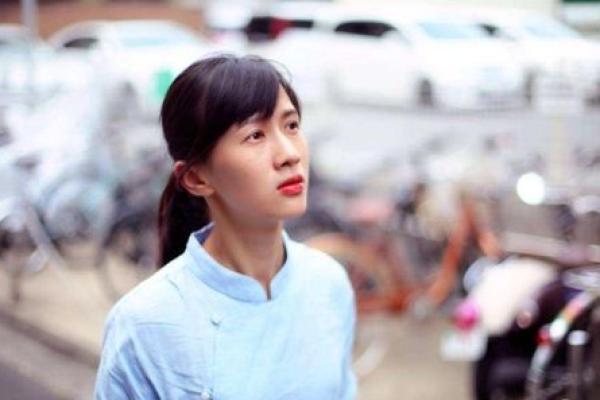 王卓玲：智慧与才华并重的名字，未来运势璀璨如星