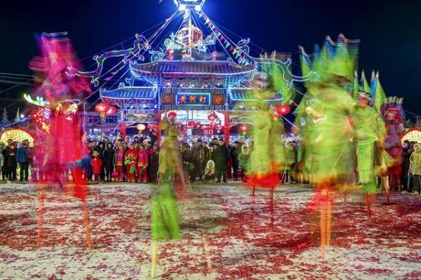阎王殿前闹元宵：地府节日民俗大揭秘