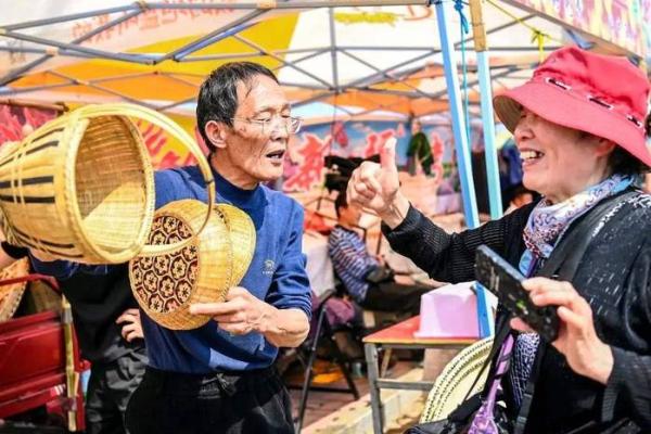 18节日盛宴：探寻民间文化的韵味时光