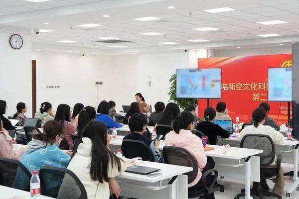 万名芳华：揭秘万名名字背后的文化密码