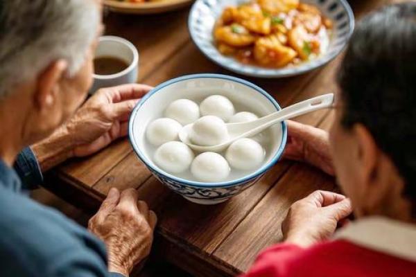 瑞雪兆丰年，冬至饺子话团圆：探寻南北饮食文化的差异与融合