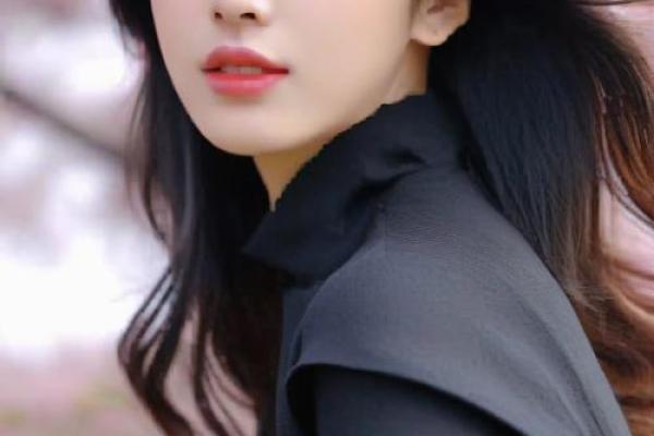 微笑如花，面容可爱：揭秘面向之美